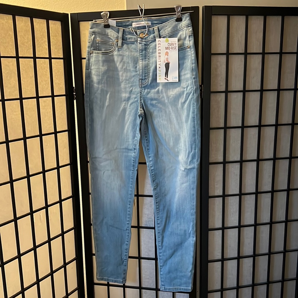 New curvy mid rise jeans